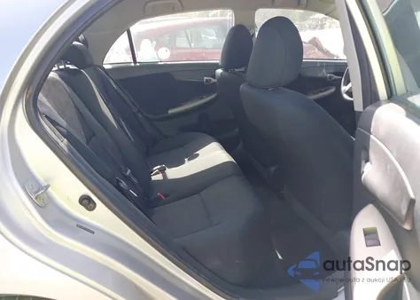 2010 Toyota Corolla z USA, uszkodzony, nr VIN 2T1BU4EE4AC396644